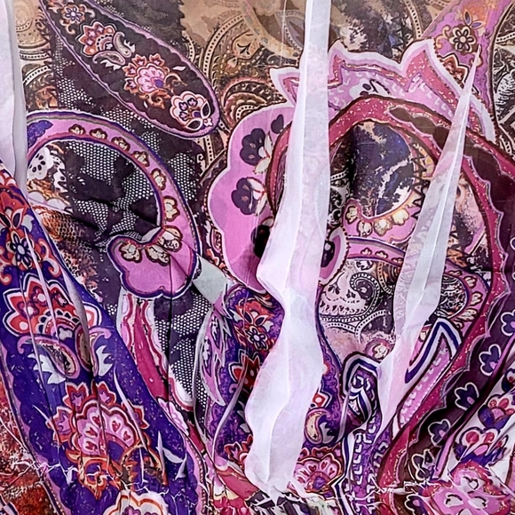 CHARLOTTE RUSSE Paisley Blouse - Picture 7 of 11